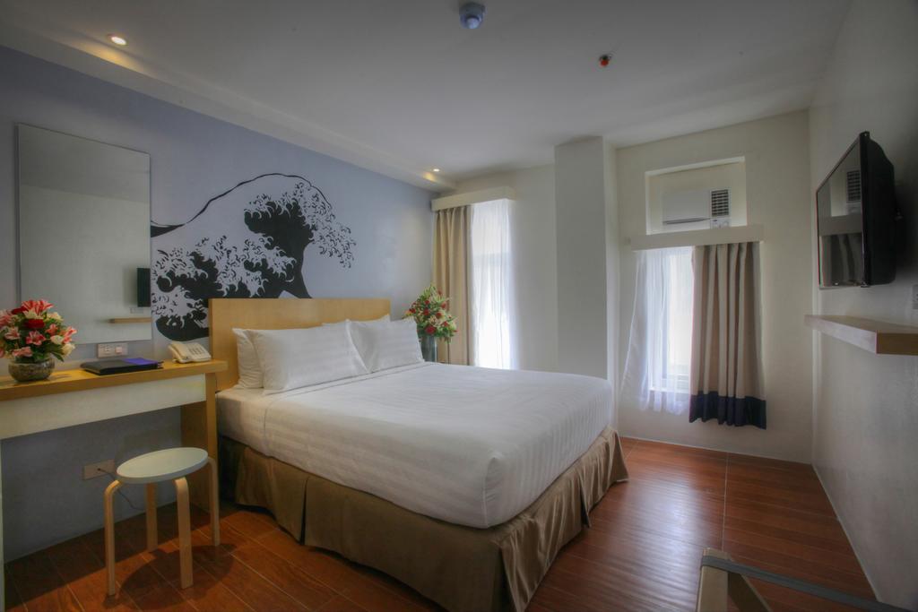 Fersal Hotel Makati Avenue Makati City Esterno foto