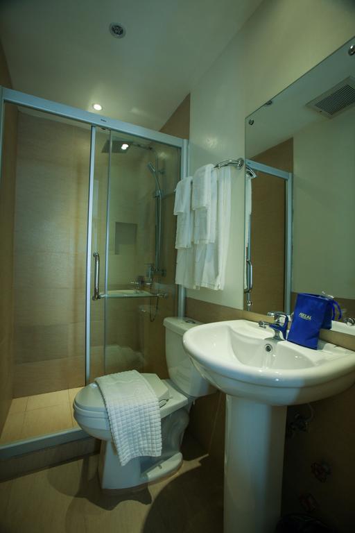 Fersal Hotel Makati Avenue Makati City Camera foto